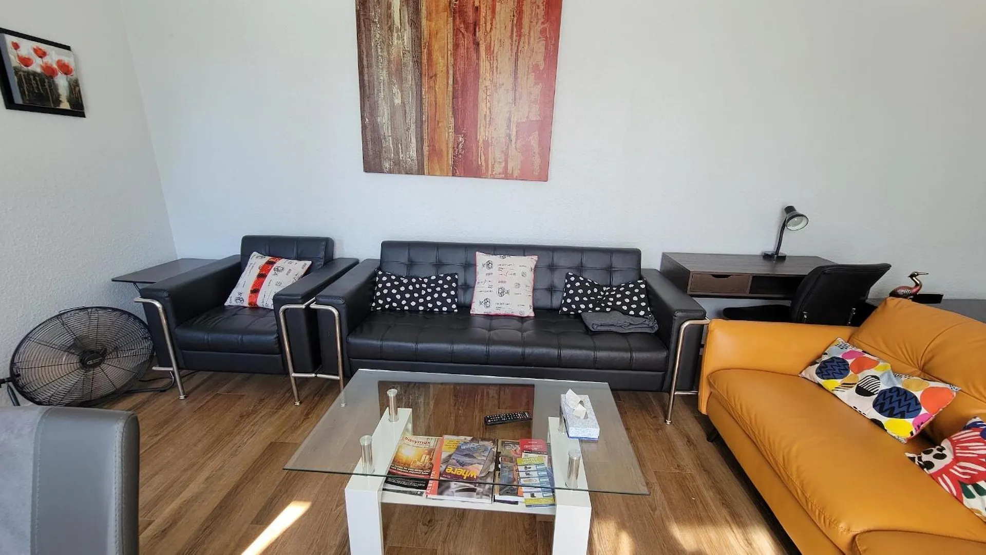 Appartamento 3 Bedroom House Near Airport And Downtown YYC