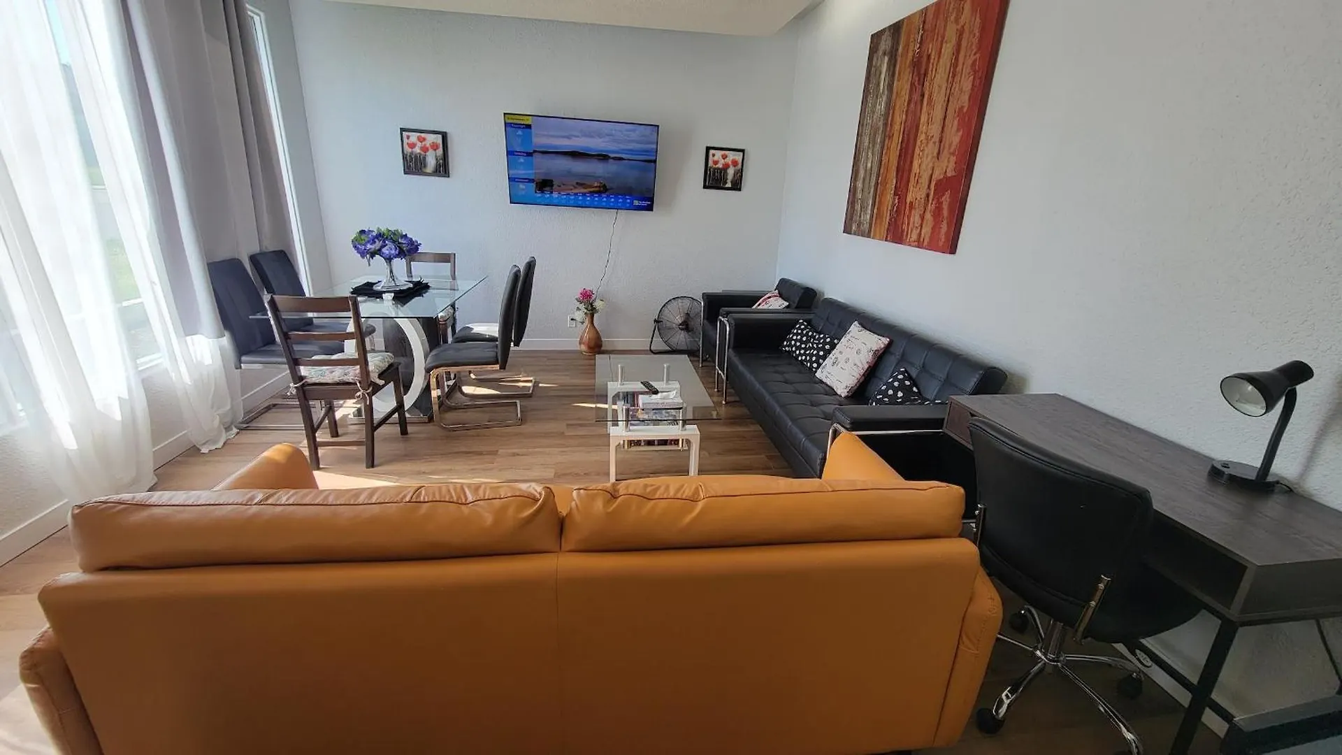 Appartamento 3 Bedroom House Near Airport And Downtown YYC