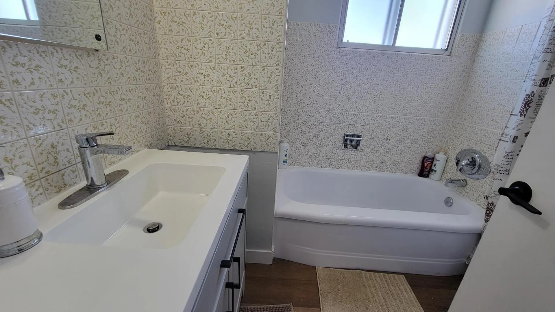 3 Bedroom House Near Airport And Downtown YYC Apartmán